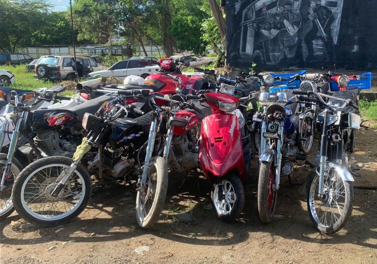 PN en Santiago retiene 14 motocicletas con irregularidades durante operativos