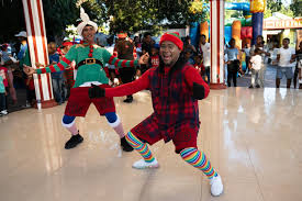 Sur Futuro lleva la magia de la Navidad a los corazones de 300 niños en Pedernales