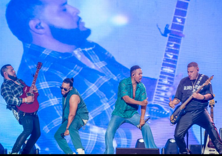 Aventura desata la pasión en segundo día de concierto en RD de su tour “Cerrando Ciclos”