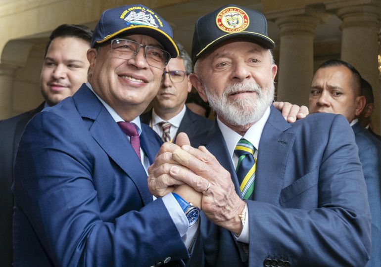 Lula y Petro condecoran a Mujica en visita a Uruguay