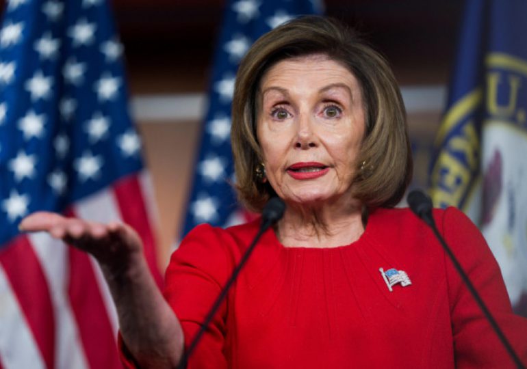 Nancy Pelosi se somete "con éxito" a una operación de cadera tras lesión en Luxemburgo