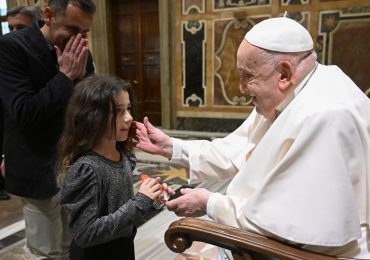 El papa Francisco alerta que «hay posturas ideológicas que terminan engendrando monstruos»