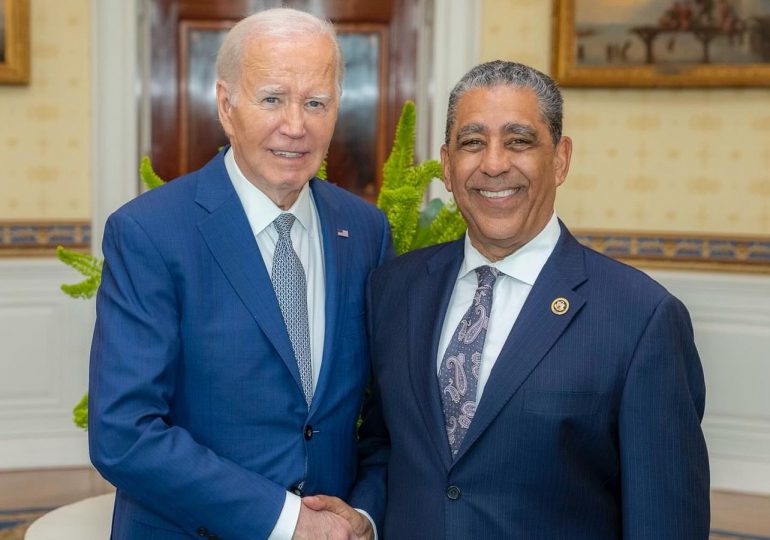 Adriano Espaillat pide a Joe Biden modificar sentencia de reclusos en el corredor de la muerte