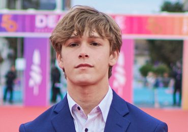 Muere el joven actor de 'Baby Driver' Hudson Meek al caer de un vehículo en movimiento