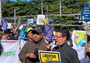 La Iglesia se opone a plan de Bukele de reintroducir la minería en El Salvador