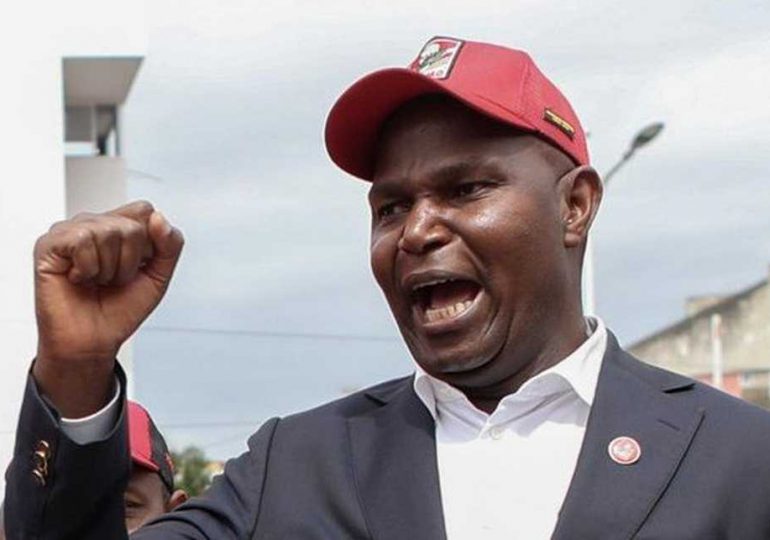 El presidente electo de Mozambique llama a la "no violencia" en plenas protestas poselectorales