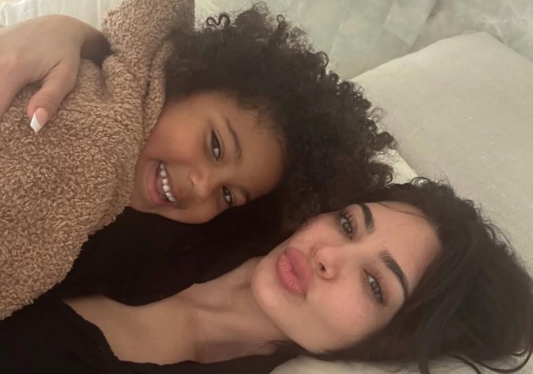 Kim Kardashian celebra el cumpleaños número 9 de su hijo Saint con un emotivo mensaje