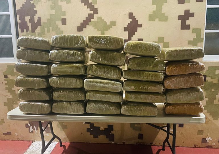 Ocupan más de 291 libras de marihuana dentro de pacas de ropas