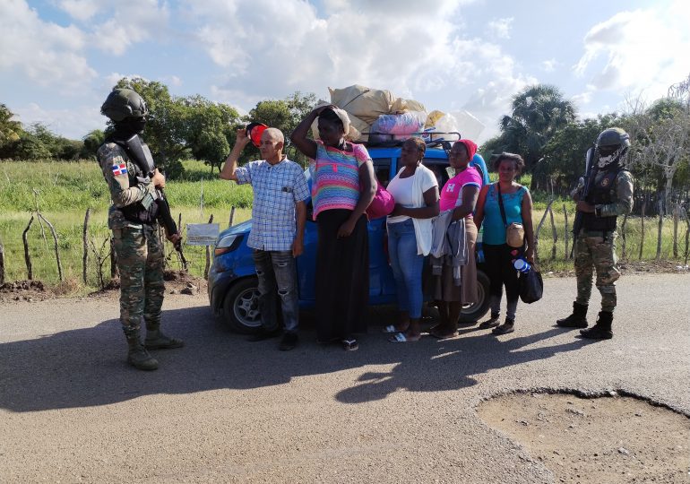 Ejército detiene migrantes haitianos indocumentados en Montecristi