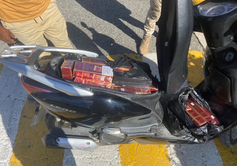 CESFronT incauta 105,000 unidades de cigarrillos trasladadas en tres motocicletas