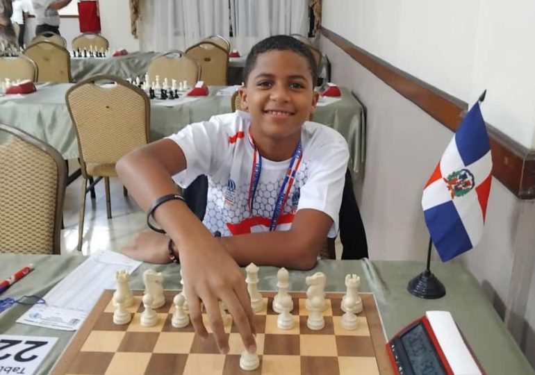 Ángel Lara, prodigio dominicano del ajedrez, brilla en competencias internacionales