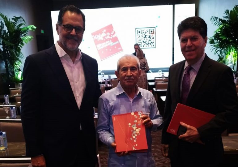 Lic. Bolívar Troncoso Morales realiza valiosos aportes al desarrollo del libro "Hacia una República Dominicana Más Resiliente"