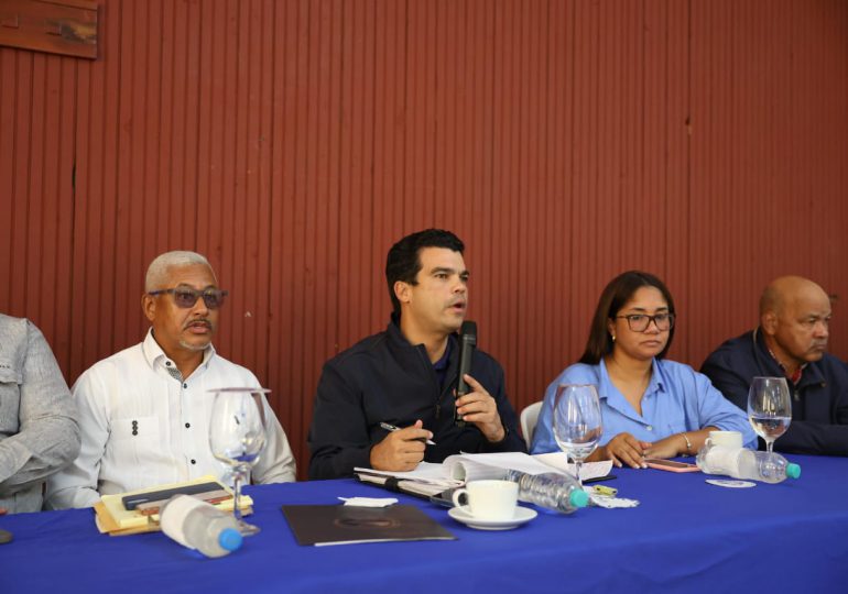 INAPA escucha líderes comunitarios de las provincias Elías Piña y San Juan