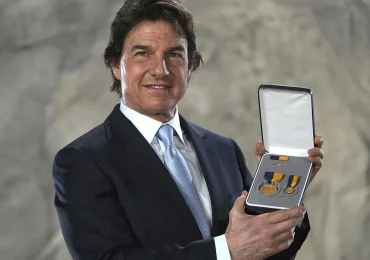 Tom Cruise recibió el premio a los EEUU, máximo honor civil de la Marina