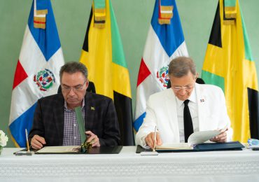 República Dominicana y Jamaica suscriben acuerdo para regular y facilitar las operaciones de transporte aéreo