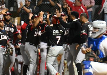 Leones vencen al Licey y van por pase a la semifinal