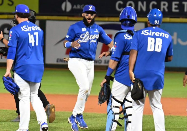 Licey provoca triple empate en el primer lugar tras vencer a los Leones