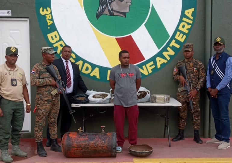 Ejército ocupa 10 pacas de presumible marihuana dentro de tanques de gas en San Juan