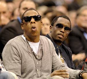 Mujer que demandó a Jay-Z y Diddy por violación puede seguir en el anonimato, dice juez