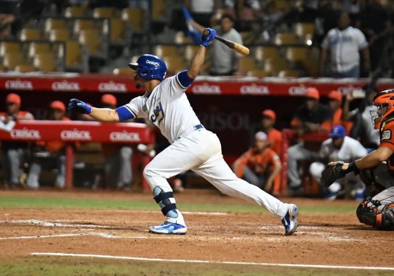 Licey deja en el terreno a los Toros y gana cuarto juego seguido