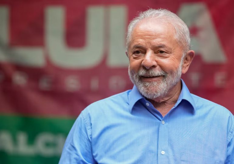 Lula recibe alta del hospital tras cirugía y puede retomar sus actividades