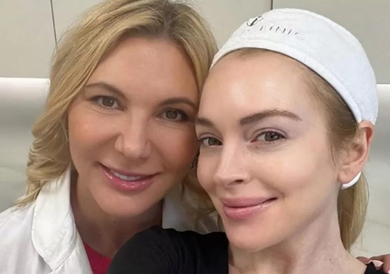 Lindsay Lohan deslumbra al natural en selfie con su dermatóloga de Dubái