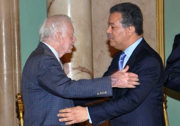 Leonel Fernández expresa condolencias por muerte de Jimmy Carter