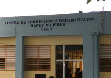 Urgen intervención en el Centro de Corrección Rafey Mujeres ante condiciones deplorables