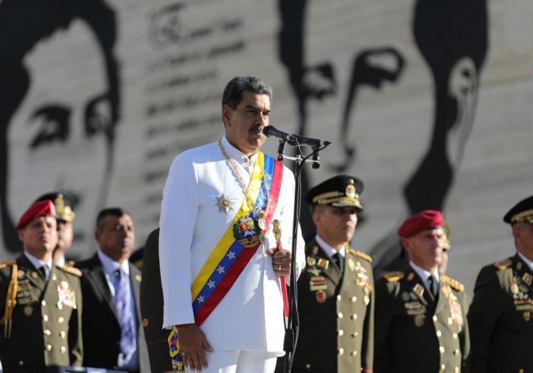 Nicolás Maduro asegura que "jamás abandonará el poder" en Venezuela