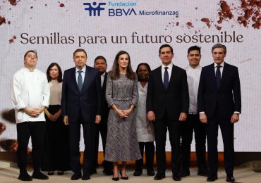 La Reina Letizia resalta el impacto del cacao en República Dominicana