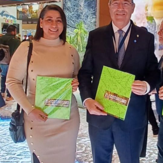 Adompretur presenta tercera edición de la revista ‘Turismo Dominicano’ enfocada en el ecoturismo