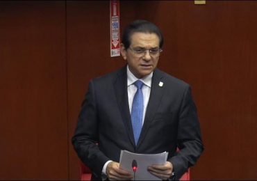 Senador Daniel Rivera apoya aumento salarial 20% a trabajadores no sectorizados