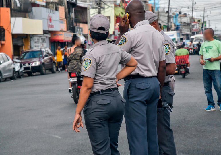 Video: Dos mujeres fueron agredidas por agentes de la Policía Nacional