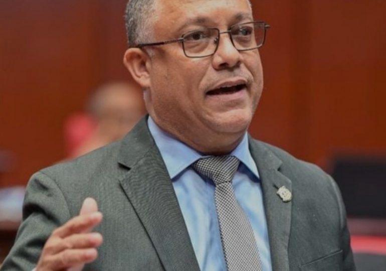 Senador de Elías Piña no ha presentado iniciativas legislativas en 150 días de gestión