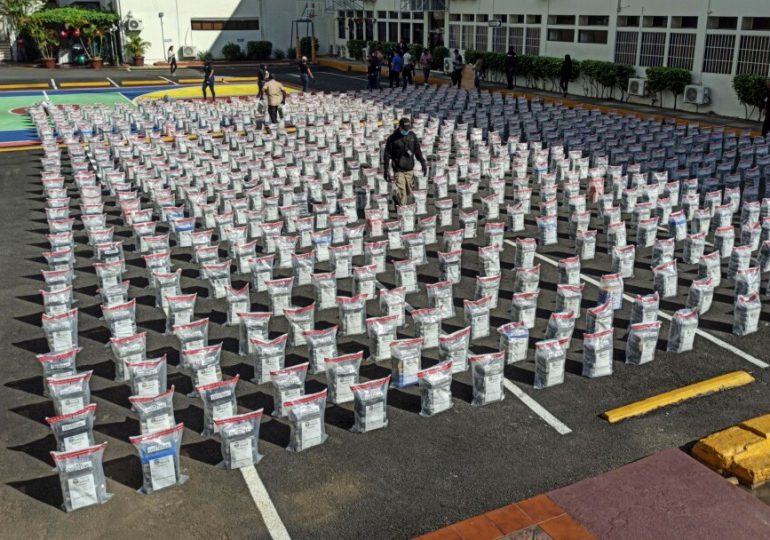 Video: Autoridades realizan al menos 40 allanamientos; 15 personas apresadas