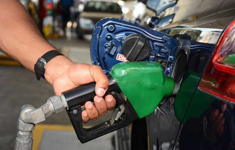 Se mantiene el precio de cinco combustibles para esta semana