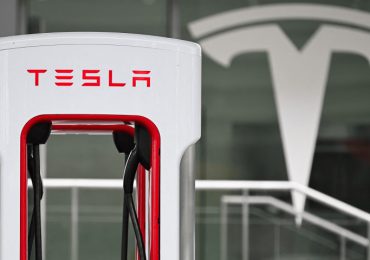 Tesla anuncia caída de venta de sus vehículos en 2024