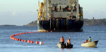 Suecia intercepta un navío búlgaro por daños en cable de comunicaciones en el Báltico