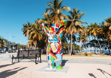 Embajada de Alemania y Alcaldía del DN instalan un Buddy Bear para celebrar amistad domínico-alemana