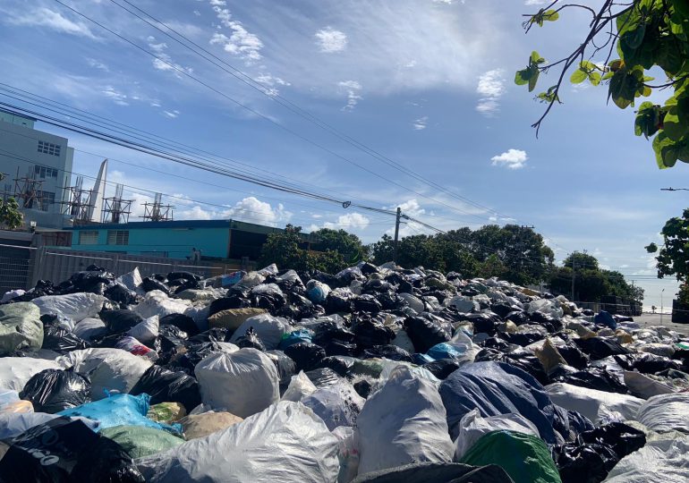 La Alcaldía del DN recolecta más de 3.7 millones de botellas durante "Plásticos por Juguetes"