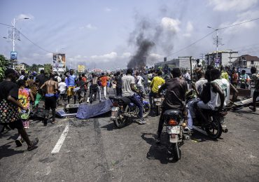 Francia denuncia ataques "inadmisibles" contra su embajada en RDCongo