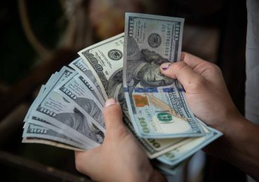 El dólar se cambia este jueves para la venta a 63.26 pesos