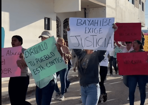 Continúa paro en Bayahíbe en protesta por arresto de director municipal arrestado por caso Panthera 7