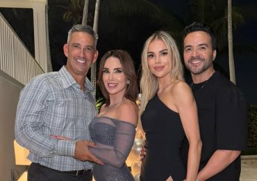 Luis Fonsi celebra el 25 aniversario de Jorge Posada y su esposa Laura