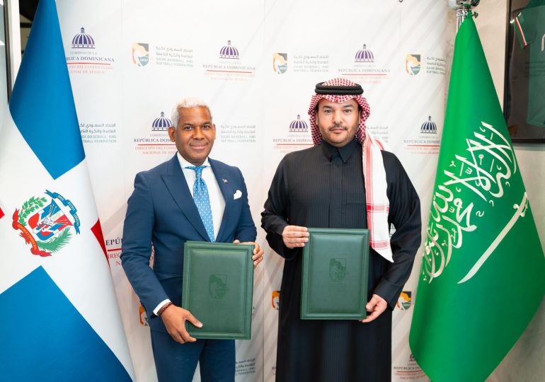 Acuerdo de Cooperación con RD para desarrollar el béisbol y sóftbol en Reino de Arabia Saudita