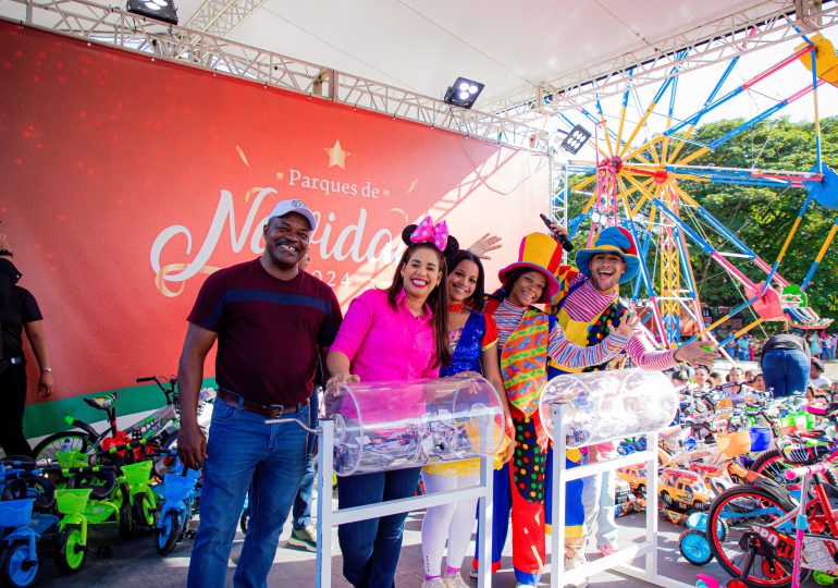 ASDN entrega juguetes a cientos de niños durante cierre de "Brilla Norte"