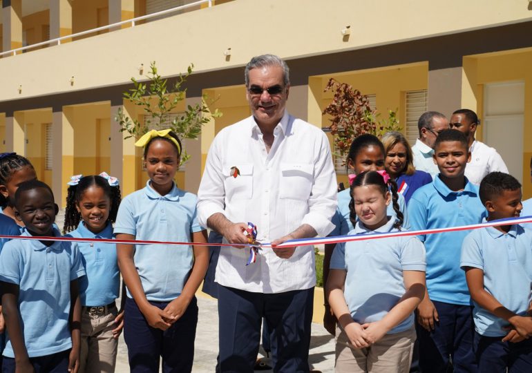 Gobierno invierte más de RD$200 millones en obras educativas en la provincia Duarte