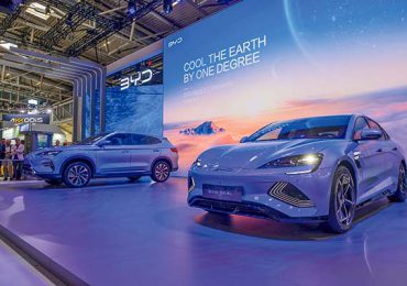 La fabricante de vehículos eléctricos BYD registró un incremento de ventas en 2024