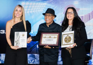 Ramón Orlando celebrará 50 años de trayectoria con un magno concierto en el Estadio Olímpico Félix Sánchez