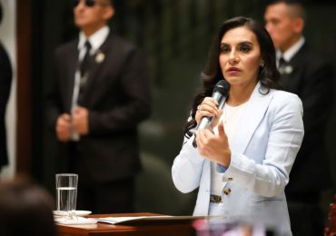 Corte Constitucional mantiene en vilo a Ecuador por demanda de vicepresidenta contra Noboa